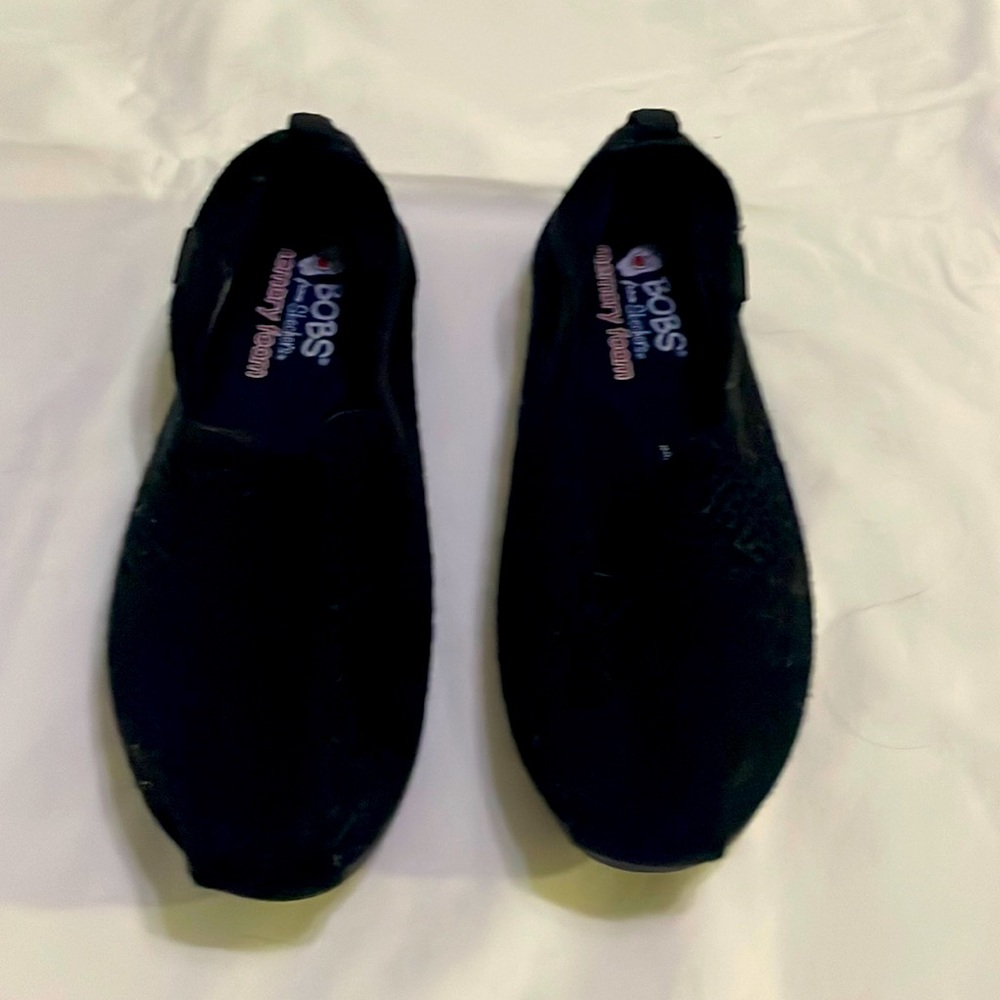 Bob’s by Sketchers memory foam slip on shoes 8.5